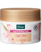 Soft skin sugar & oil body scrub amandelolieBodycrème/gel/lotion4008233128900